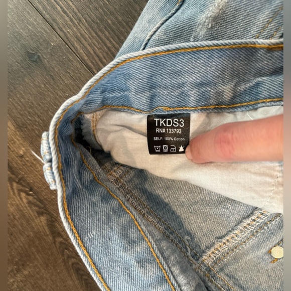 GUC Women's Junior's POL Denim Mini Skirt Distressed Destructed Y2K Size: M - Picture 6 of 9